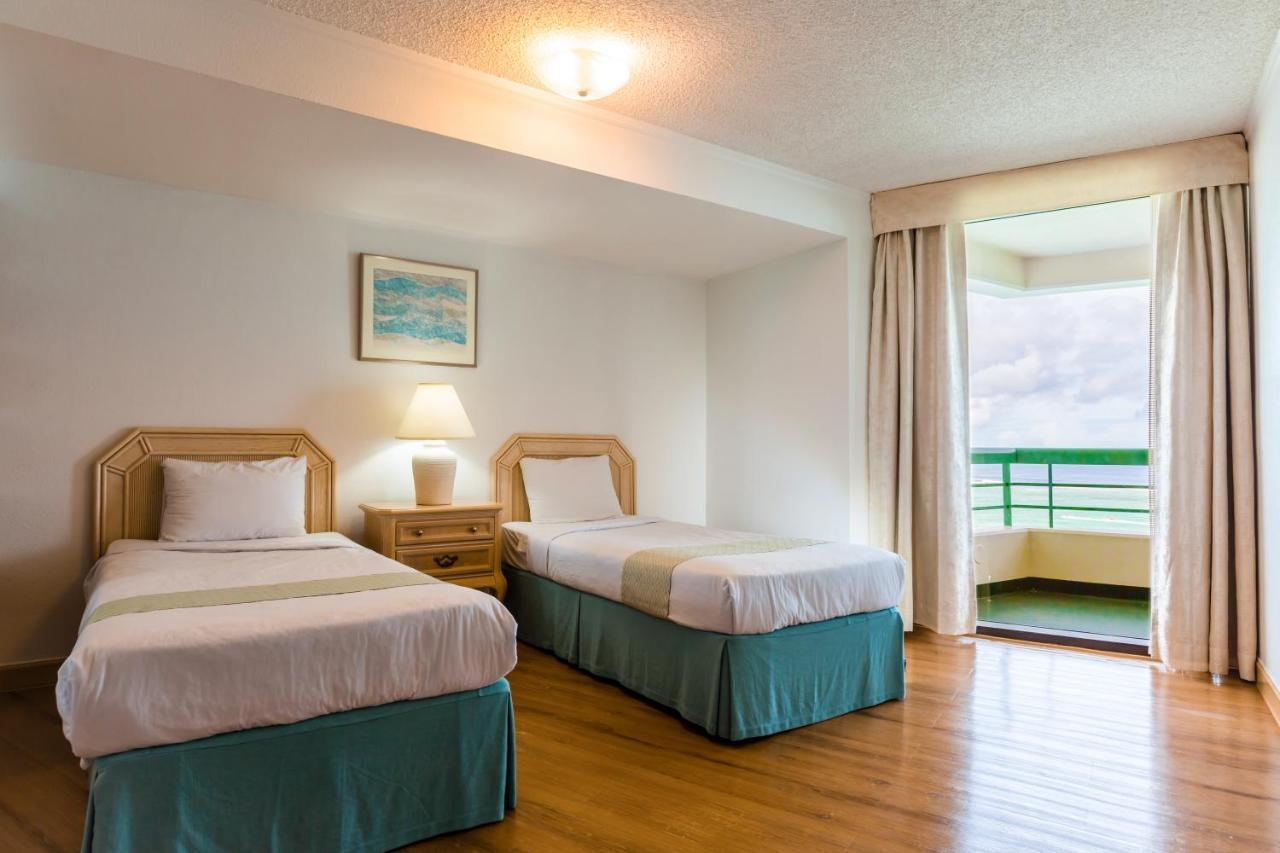 Alupang Beach Tower Tamuning Kültér fotó